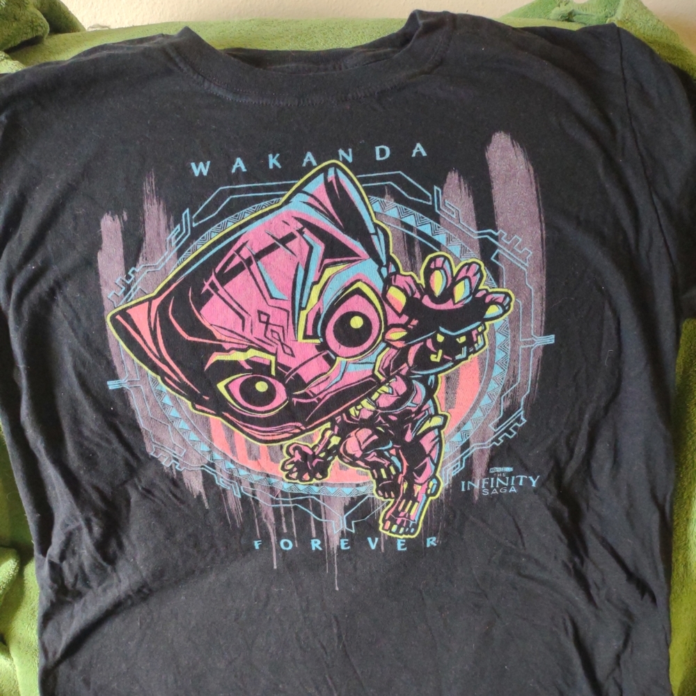 Pop Tees Wakanda Forever The Infinity Saga Graphic Tee Size Large